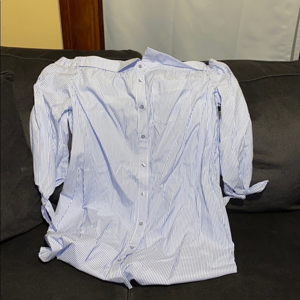 Off shoulder striped button blouse 3/4 sleeves.